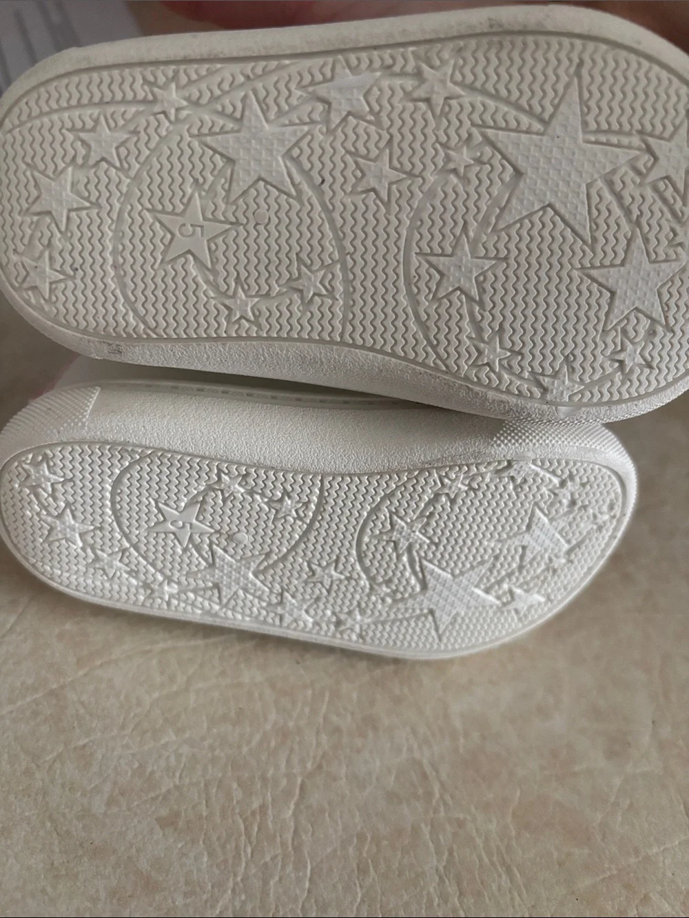 NWOT Carter’s baby girl sneakers